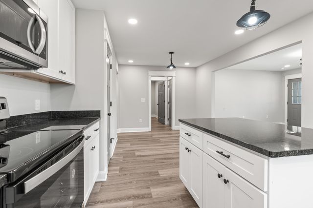 510 Lautzenheiser Pl, Monteagle, TN 37356