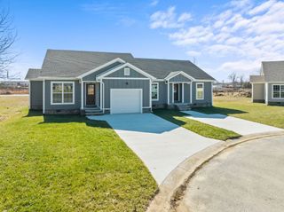 510 Lautzenheiser Pl, Monteagle, TN 37356