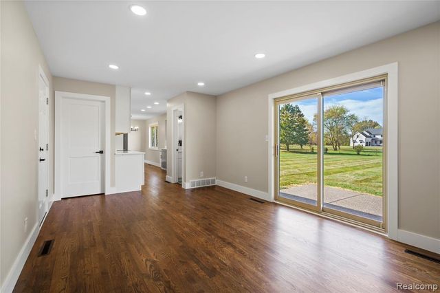 10030 Shadybrook Lane, Grand Blanc, MI 48439