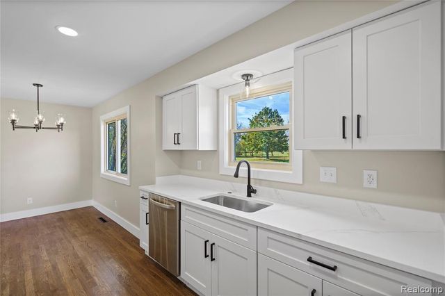 10030 Shadybrook Lane, Grand Blanc, MI 48439