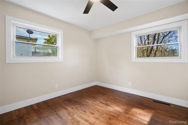 10030 Shadybrook Lane, Grand Blanc, MI 48439