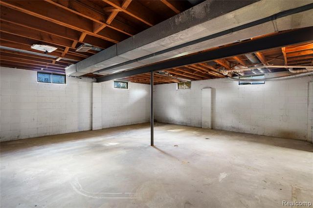 10030 Shadybrook Lane, Grand Blanc, MI 48439