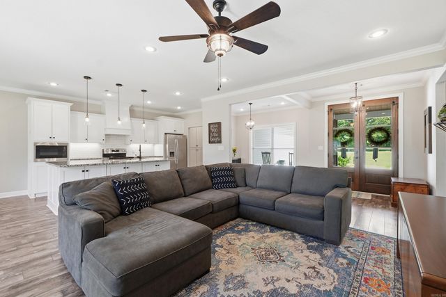 64 Hargrove Road, Greenbrier, AR 72058
