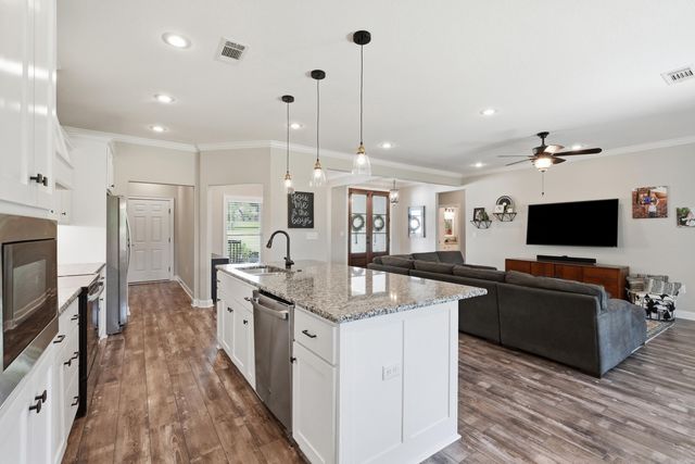 64 Hargrove Road, Greenbrier, AR 72058