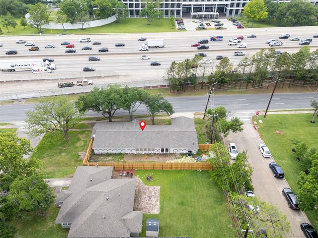 4660 Spruce Street, Bellaire, TX 77401