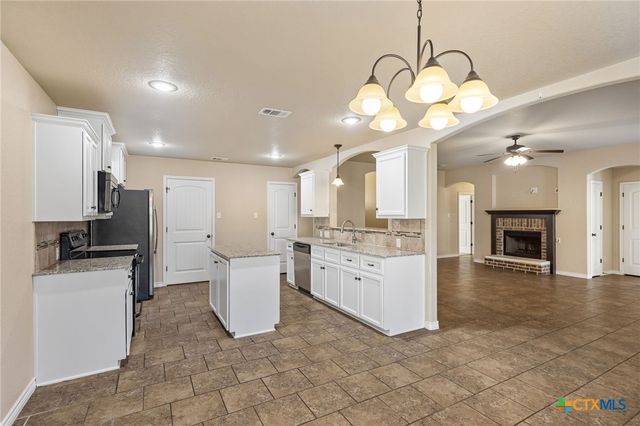 3704 E Appalachian Trail, Killeen, TX 76549