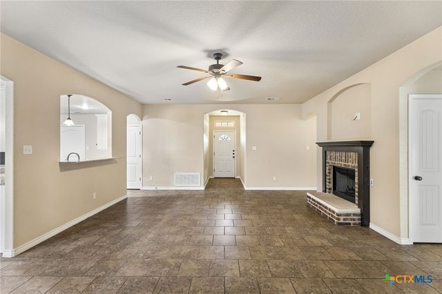 3704 E Appalachian Trail, Killeen, TX 76549