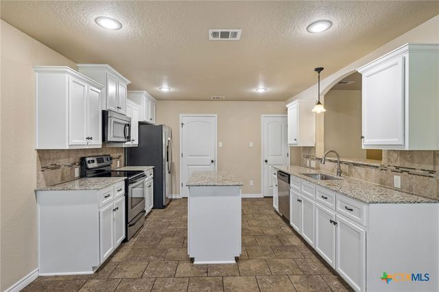 3704 E Appalachian Trail, Killeen, TX 76549