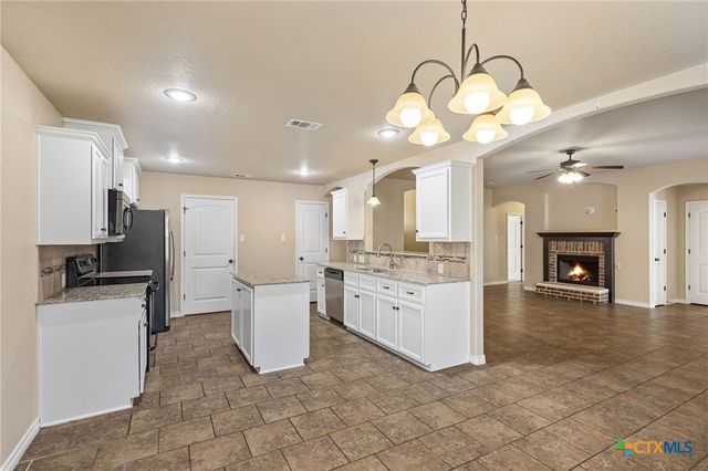 3704 E Appalachian Trail, Killeen, TX 76549