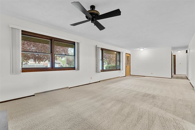 2286 Shiawasee Lane, Stevensville, MI 49127