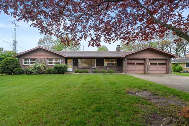 2286 Shiawasee Lane, Stevensville, MI 49127
