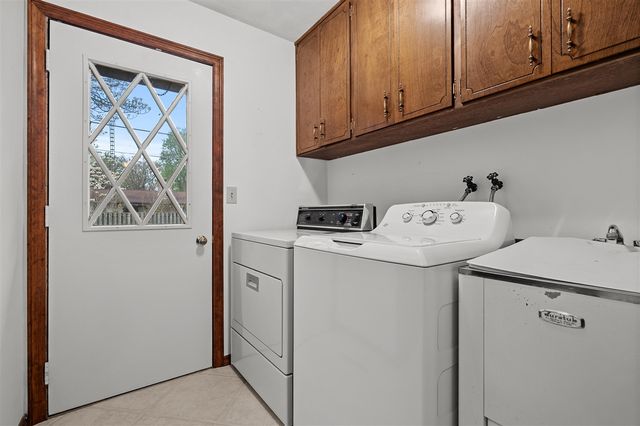 2286 Shiawasee Lane, Stevensville, MI 49127
