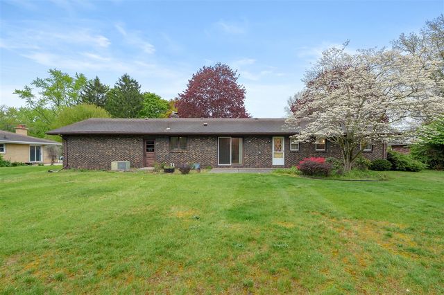 2286 Shiawasee Lane, Stevensville, MI 49127