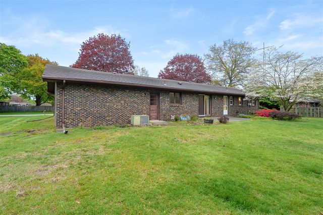 2286 Shiawasee Lane, Stevensville, MI 49127