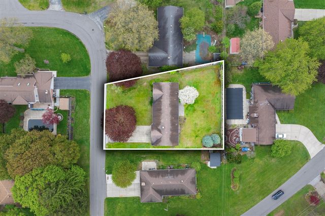 2286 Shiawasee Lane, Stevensville, MI 49127