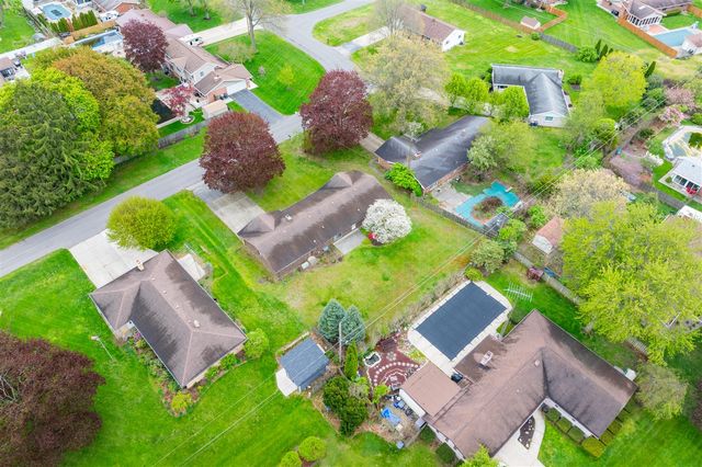 2286 Shiawasee Lane, Stevensville, MI 49127