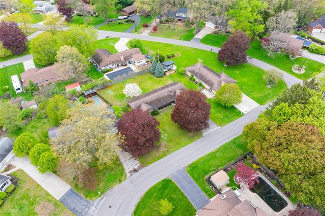 2286 Shiawasee Lane, Stevensville, MI 49127