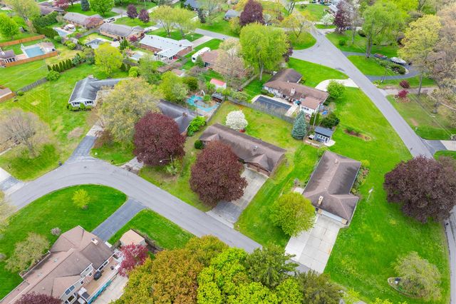 2286 Shiawasee Lane, Stevensville, MI 49127