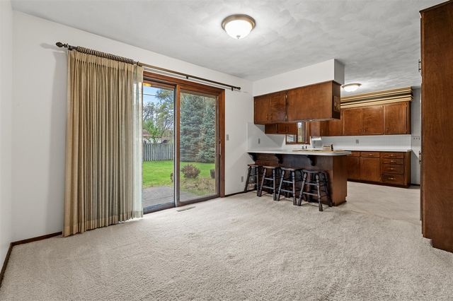 2286 Shiawasee Lane, Stevensville, MI 49127