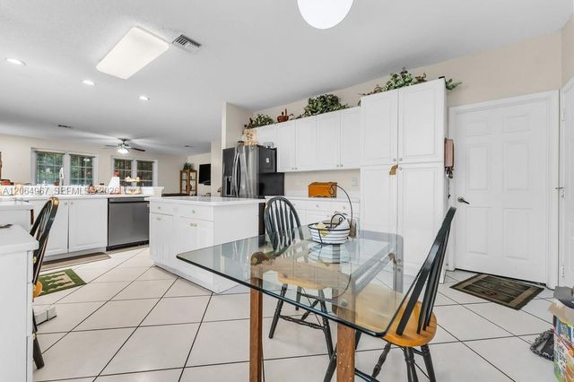 15887 NW 11th Street, Pembroke Pines, FL 33028