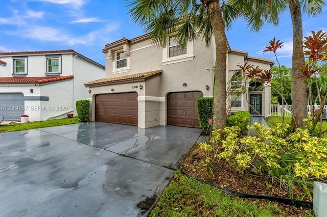 15887 NW 11th Street, Pembroke Pines, FL 33028
