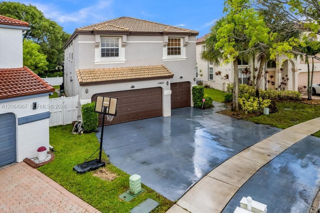 15887 NW 11th Street, Pembroke Pines, FL 33028