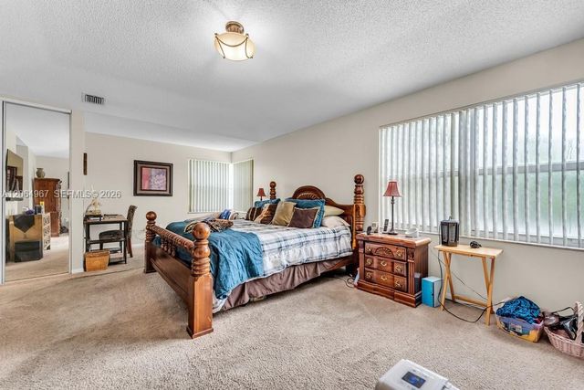 15887 NW 11th Street, Pembroke Pines, FL 33028