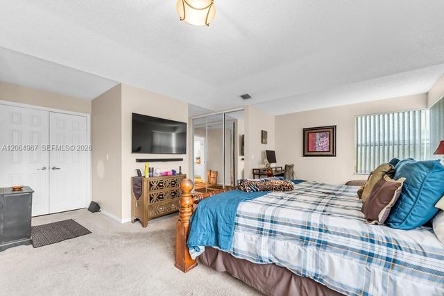 15887 NW 11th Street, Pembroke Pines, FL 33028