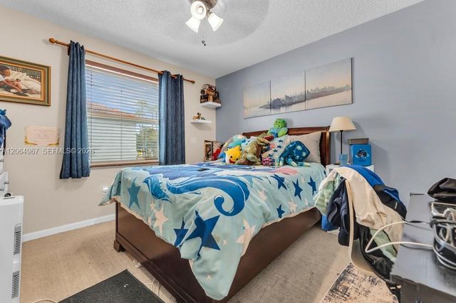 15887 NW 11th Street, Pembroke Pines, FL 33028