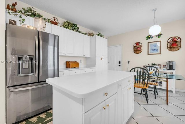 15887 NW 11th Street, Pembroke Pines, FL 33028