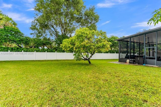 15887 NW 11th Street, Pembroke Pines, FL 33028