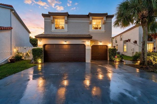 15887 NW 11th Street, Pembroke Pines, FL 33028