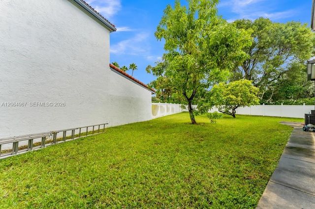 15887 NW 11th Street, Pembroke Pines, FL 33028