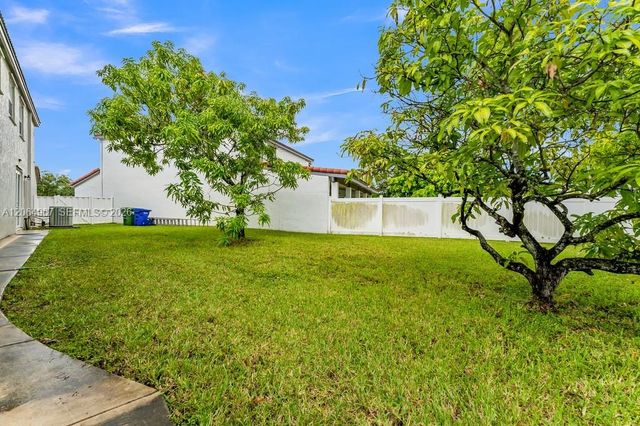 15887 NW 11th Street, Pembroke Pines, FL 33028