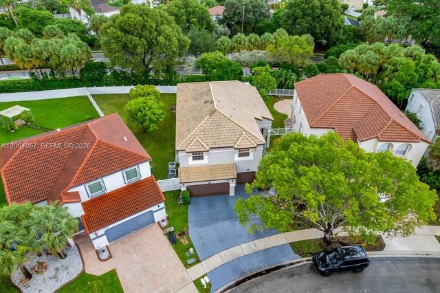 15887 NW 11th Street, Pembroke Pines, FL 33028