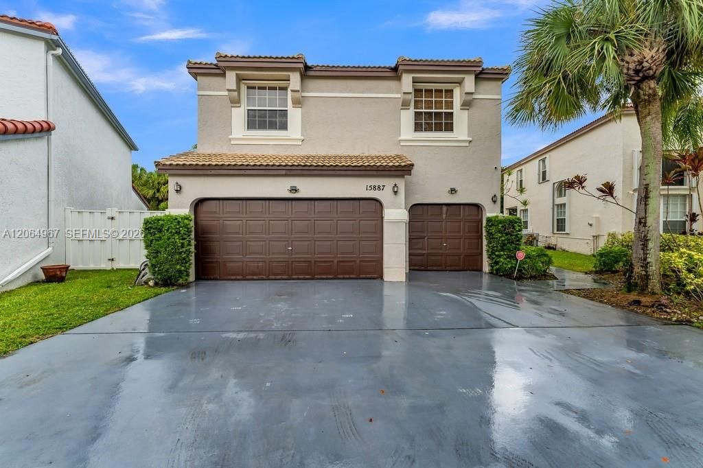 15887 NW 11th Street, Pembroke Pines, FL 33028
