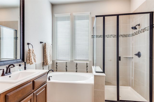 1812 Graham Way, Mansfield, TX 76063