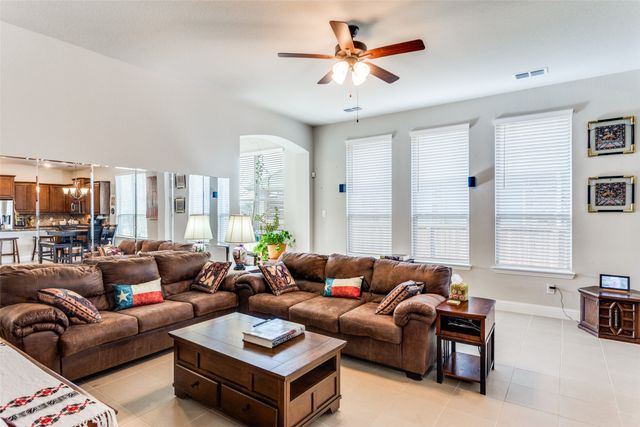 1812 Graham Way, Mansfield, TX 76063