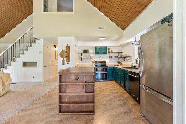 8158 Old Springfield Pike, Goodlettsville, TN 37072