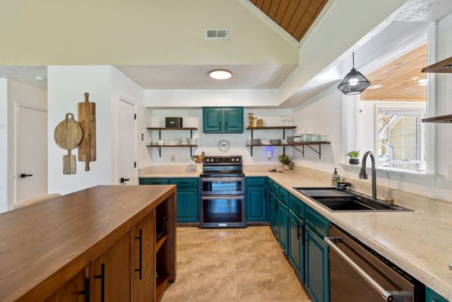 8158 Old Springfield Pike, Goodlettsville, TN 37072