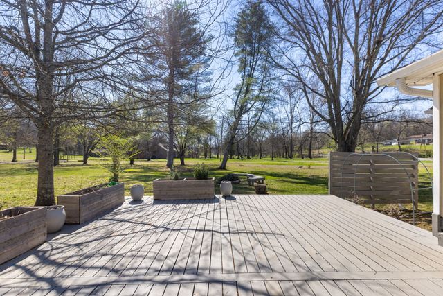 8158 Old Springfield Pike, Goodlettsville, TN 37072