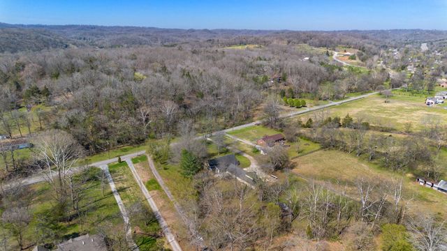 8158 Old Springfield Pike, Goodlettsville, TN 37072