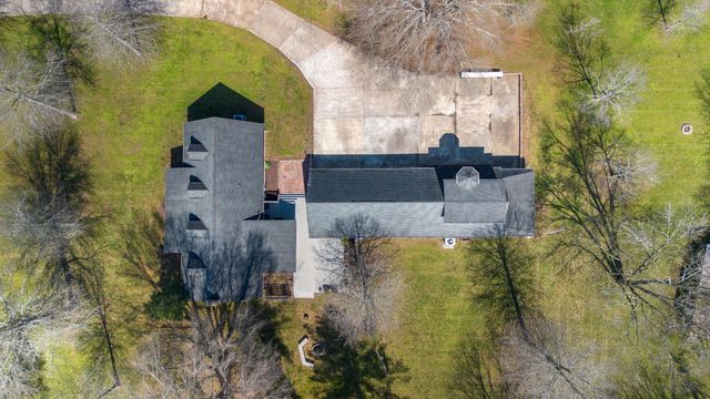 8158 Old Springfield Pike, Goodlettsville, TN 37072