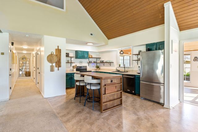 8158 Old Springfield Pike, Goodlettsville, TN 37072