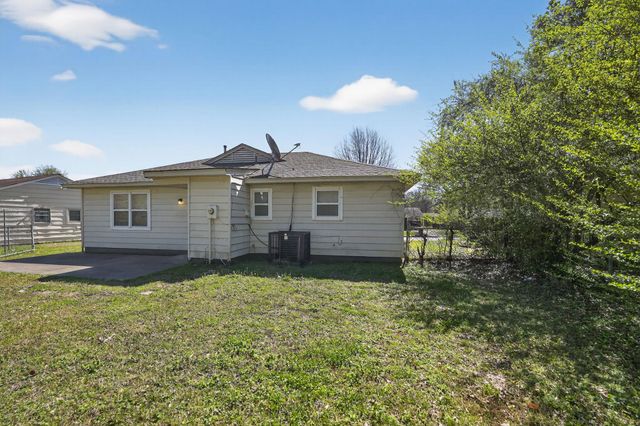 4983 APPLEVILLE RD, Memphis, TN 38109