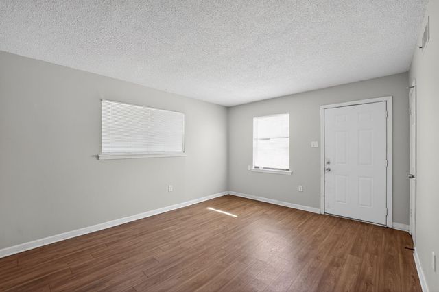 4983 APPLEVILLE RD, Memphis, TN 38109