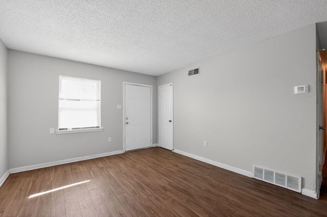 4983 APPLEVILLE RD, Memphis, TN 38109