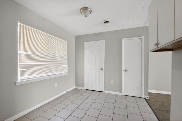 4983 APPLEVILLE RD, Memphis, TN 38109