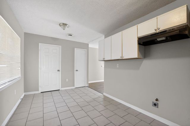 4983 APPLEVILLE RD, Memphis, TN 38109