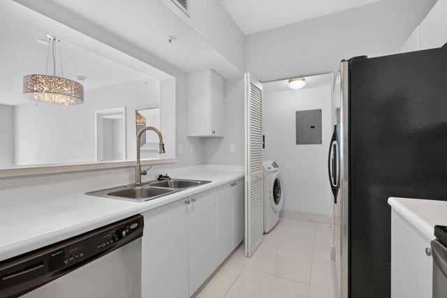 3020 NE 32nd Avenue 620, Fort Lauderdale, FL 33308
